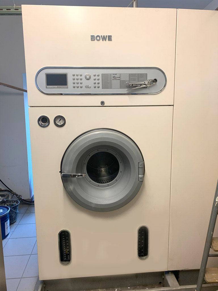 PRESSING 7 à sek - Machine professionnelle de nettoyage à sec à Savignieux